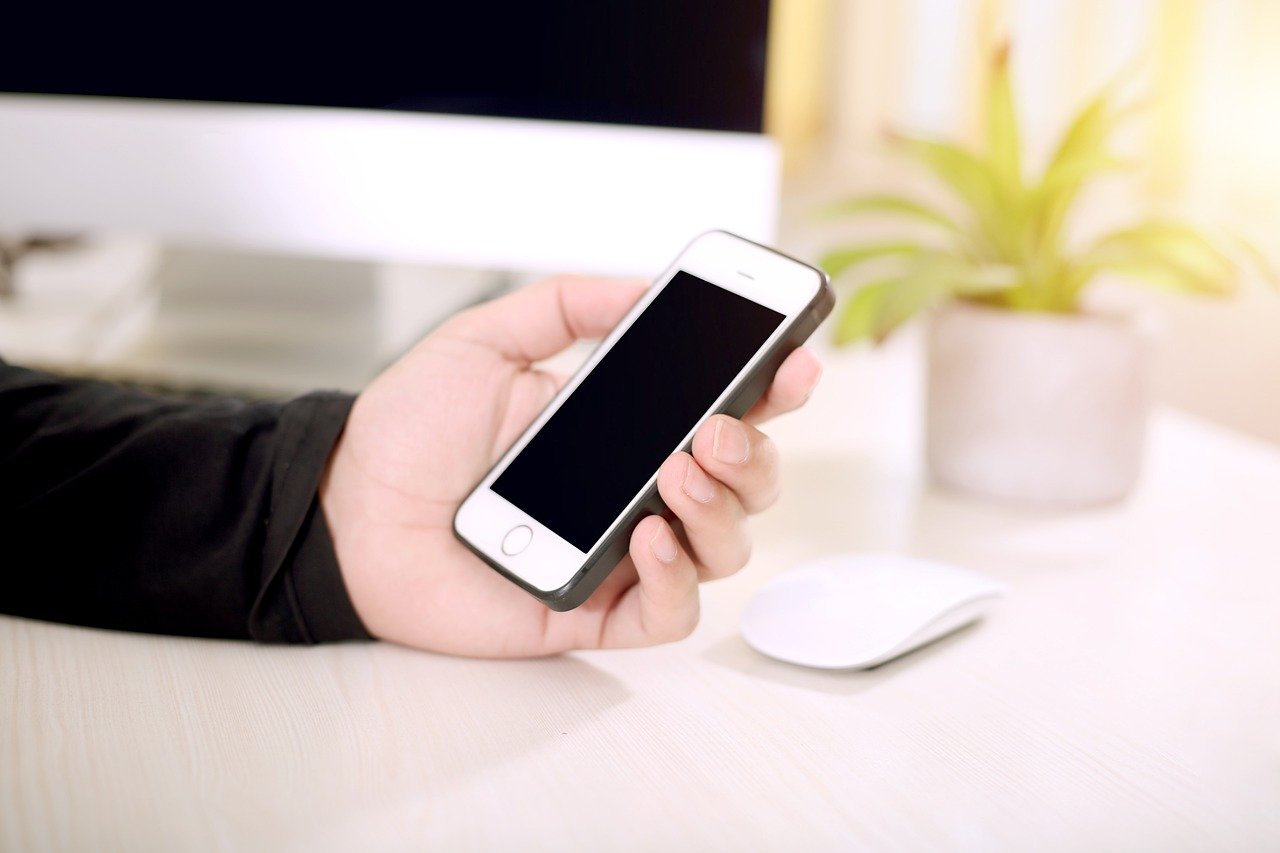 Les_astuces_pour_faire_des_économies_sur_son_smartphone_